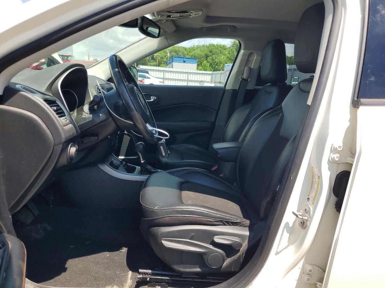 2020 Jeep Compass Latitude - Image 7