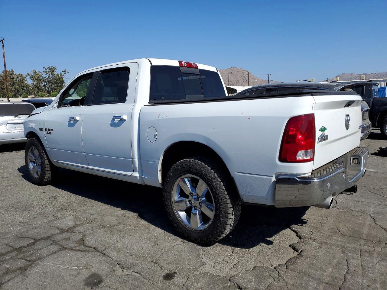 2018 Ram 1500 Slt - Фото 2