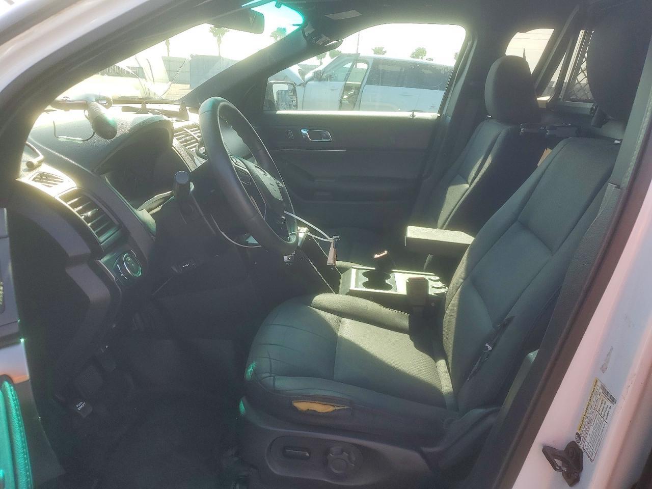 2016 Ford Explorer Police Interceptor - Image 7