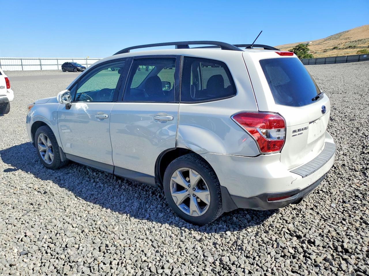 2015 Subaru Forester 2.5I Premium - Image 2