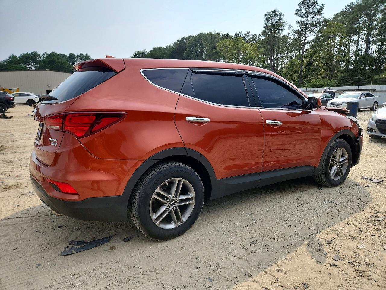 2017 Hyundai Santa Fe Sport 2.4L - Image 3