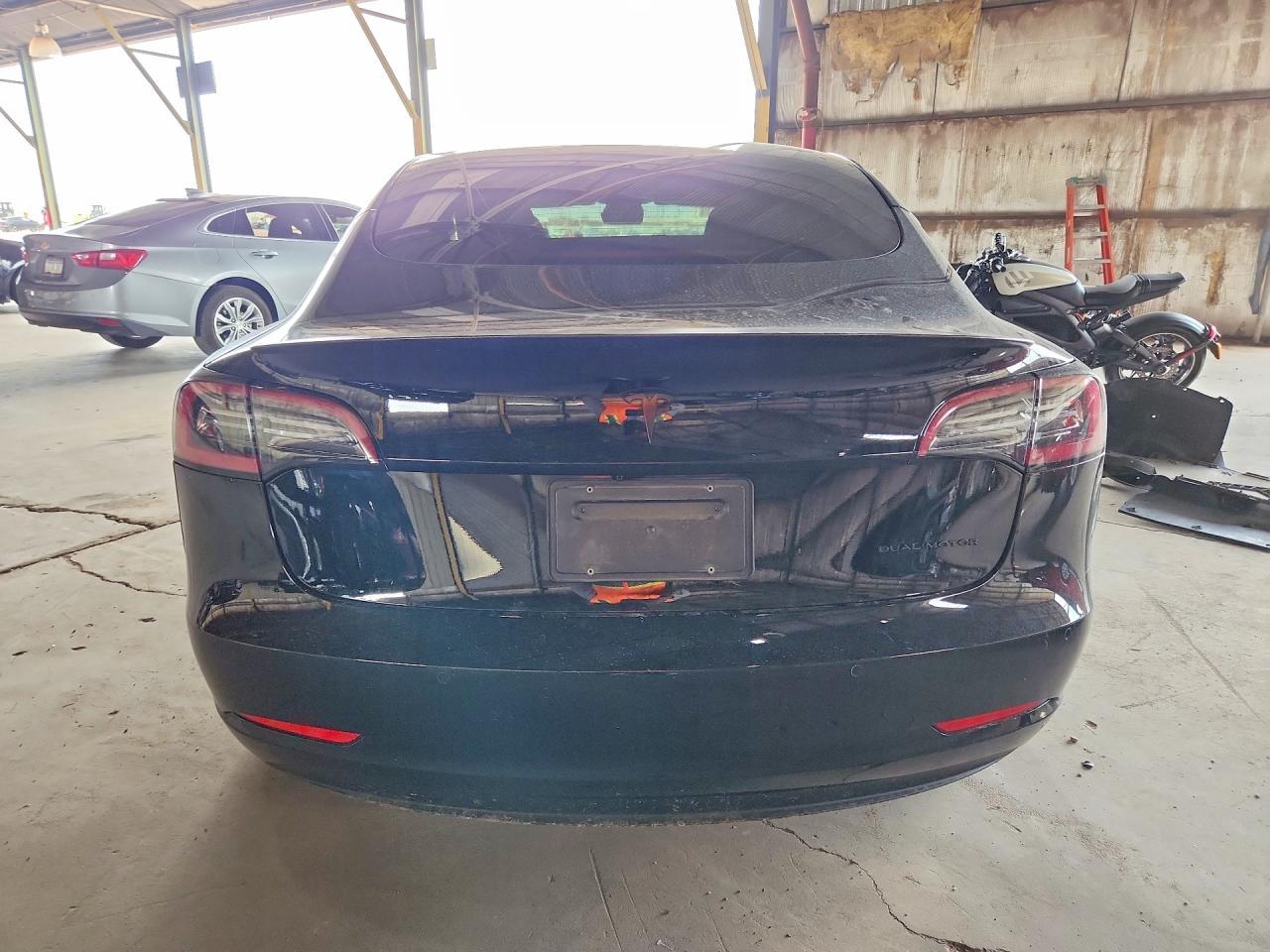 2021 Tesla Model 3 - Фото 6