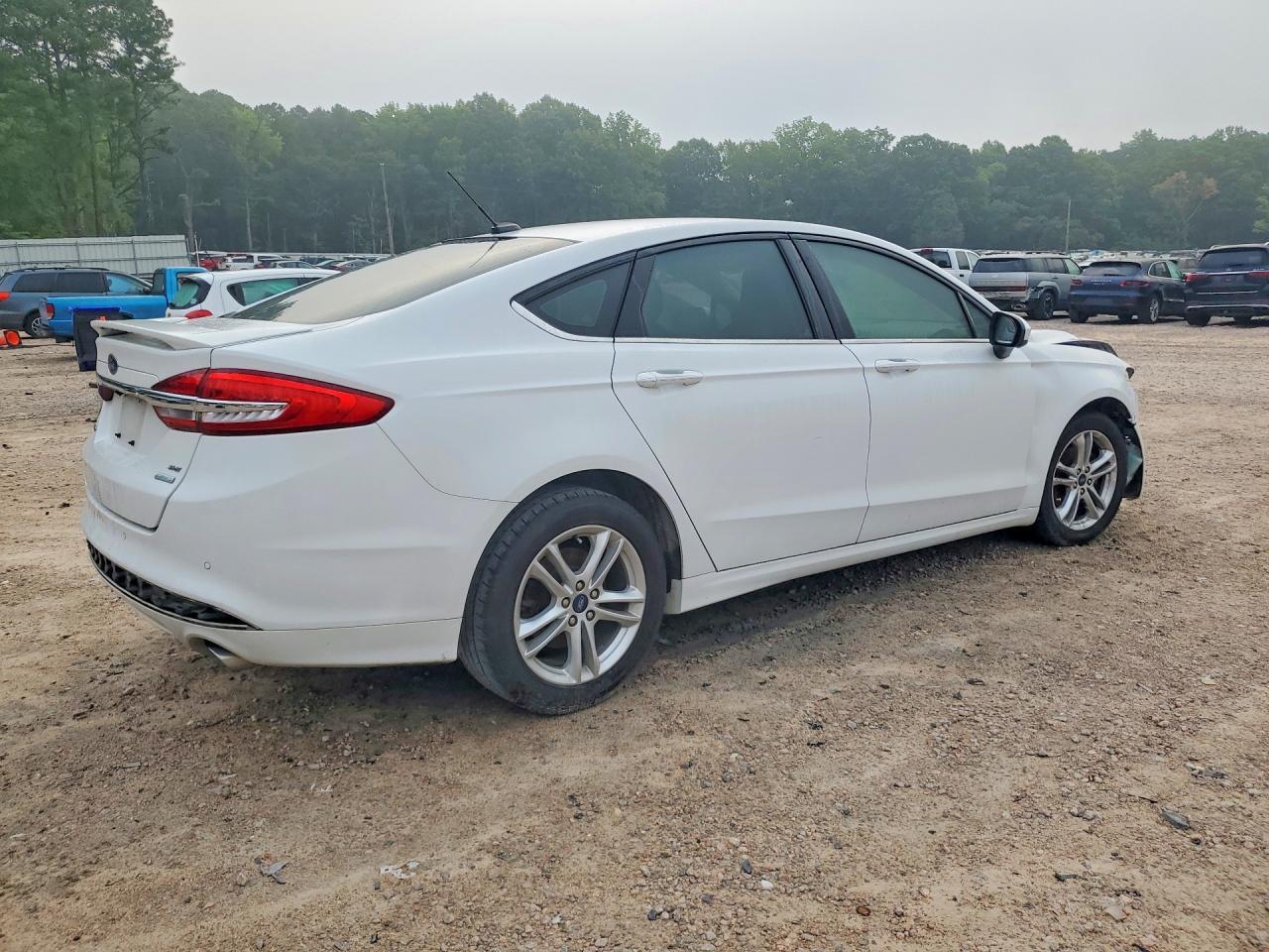 2018 Ford Fusion Se - Фото 3
