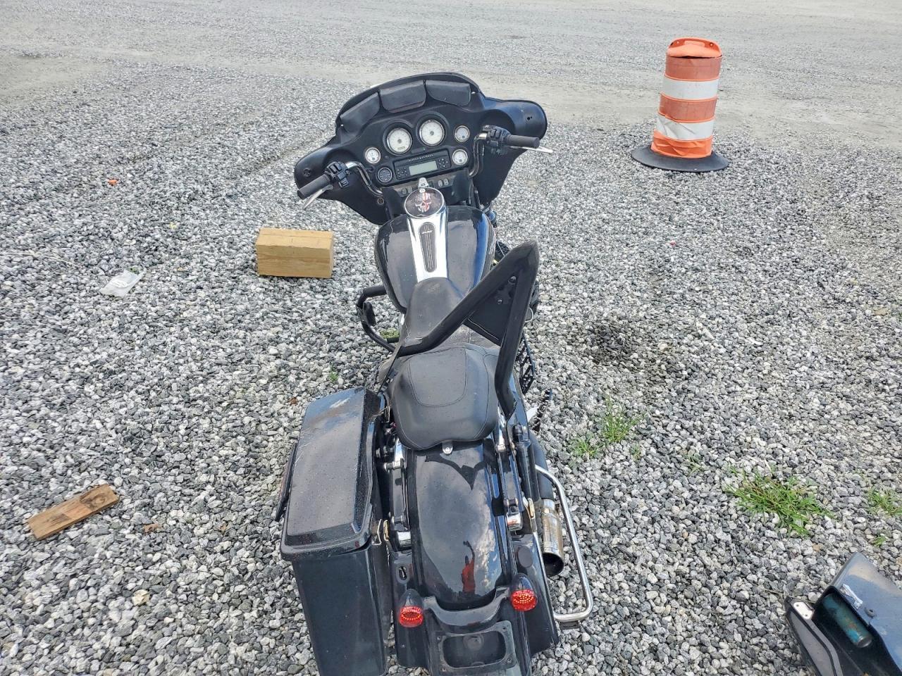 2011 Harley-Davidson Flhx - Image 6