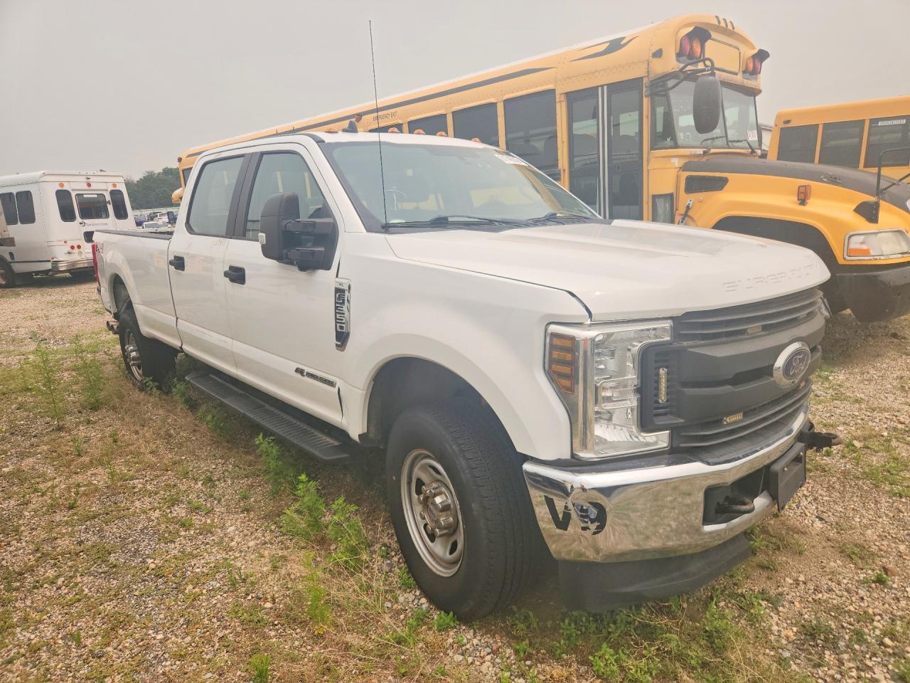 2019 Ford F350 Super Duty - Фото 4