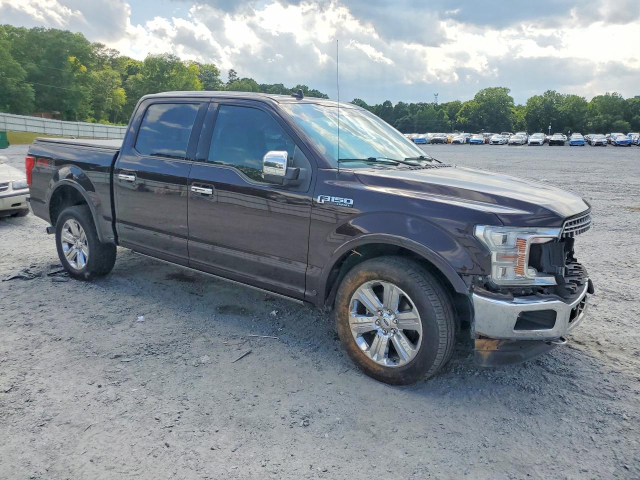2020 Ford F150 Lariat - Image 4