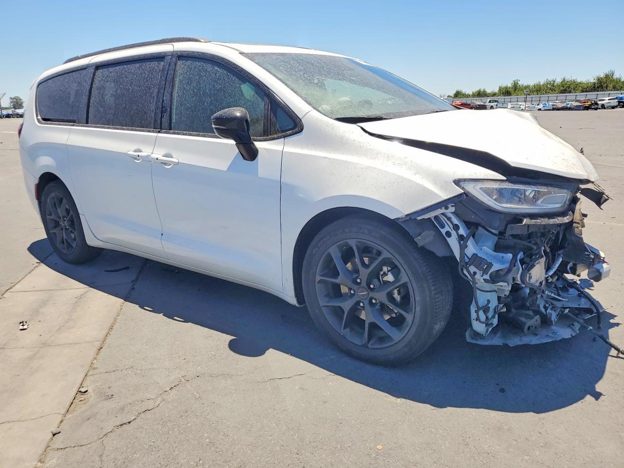 2025 Chrysler Pacifica Limited - Фото 4