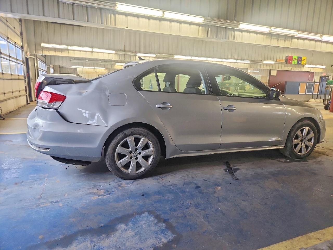 2015 Volkswagen Jetta Se - Image 3