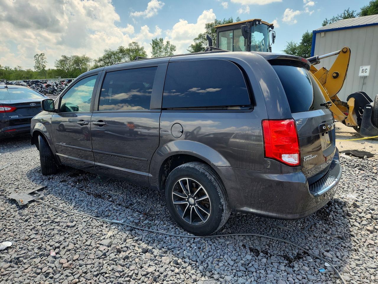 2017 Dodge Grand Caravan Gt - Фото 2