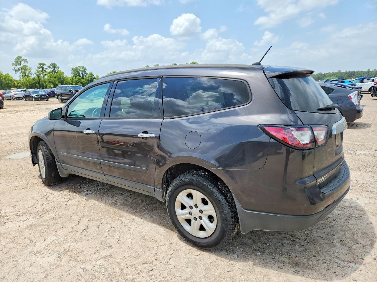2013 Chevrolet Traverse Ls - Image 2