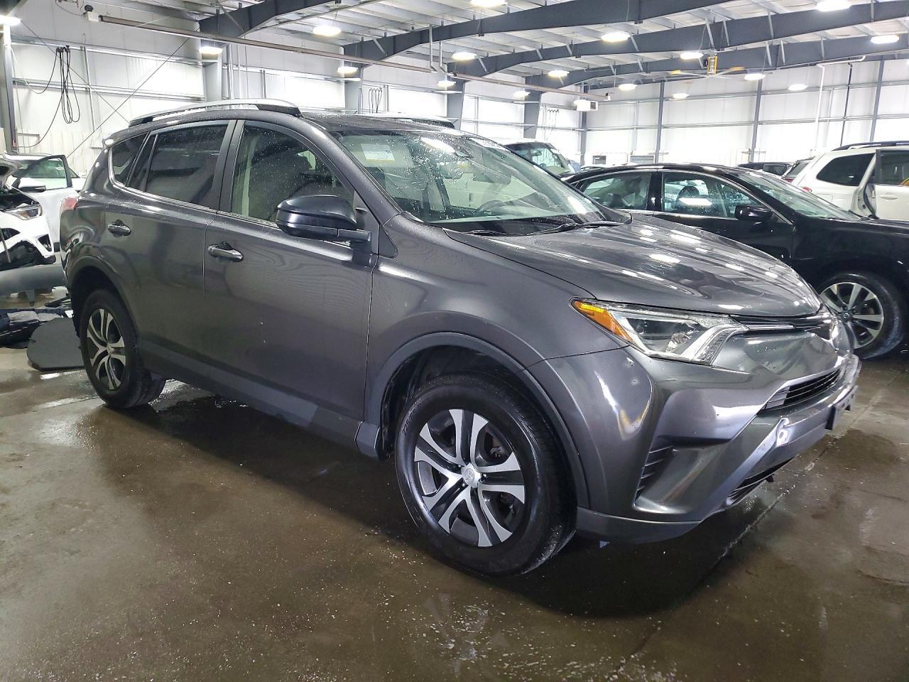 2017 Toyota Rav4 Le - Image 4