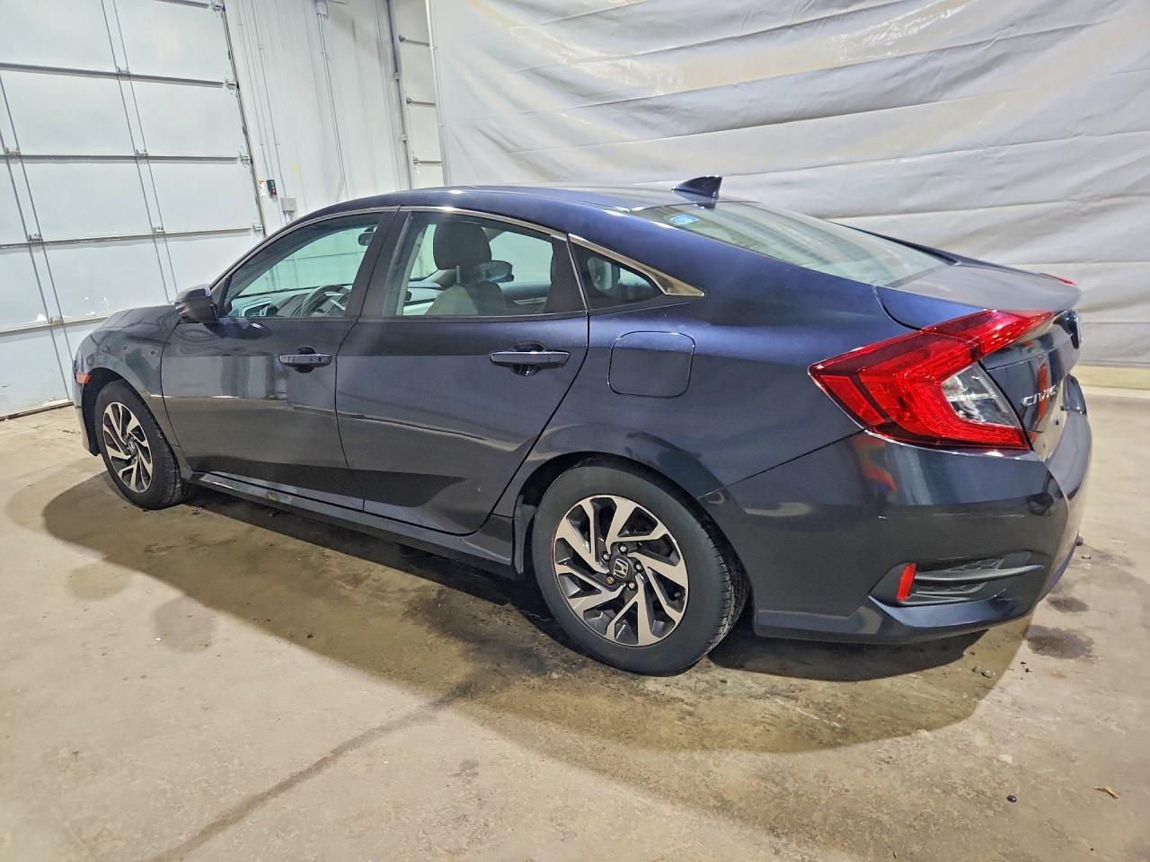 2017 Honda Civic Ex - Фото 2