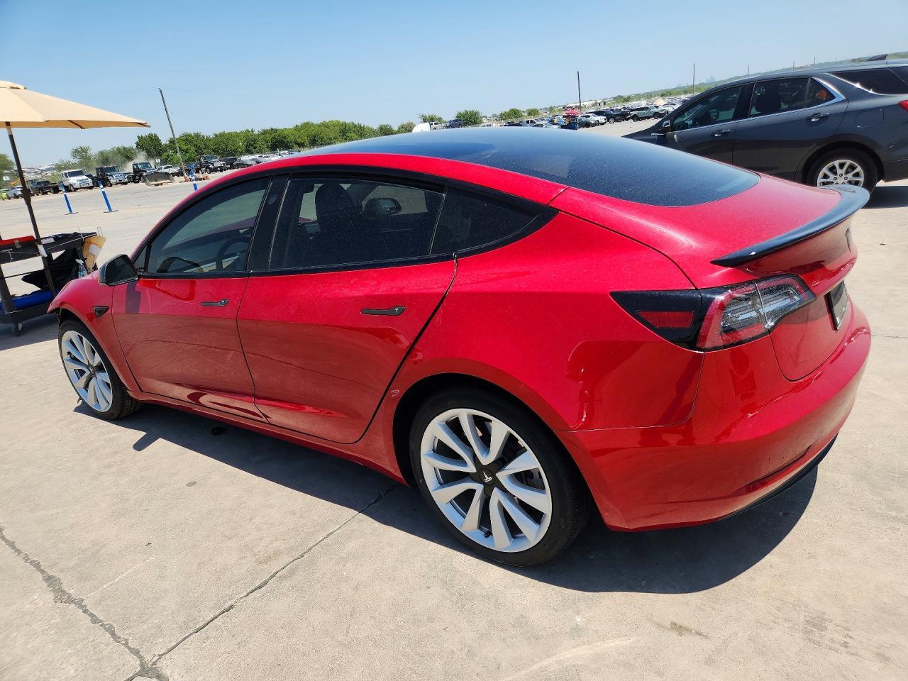 2023 Tesla Model 3 - Фото 2