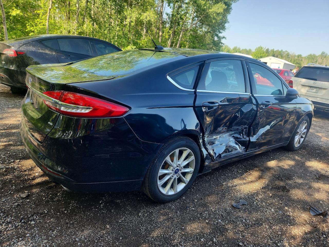 2017 Ford Fusion Se - Image 3