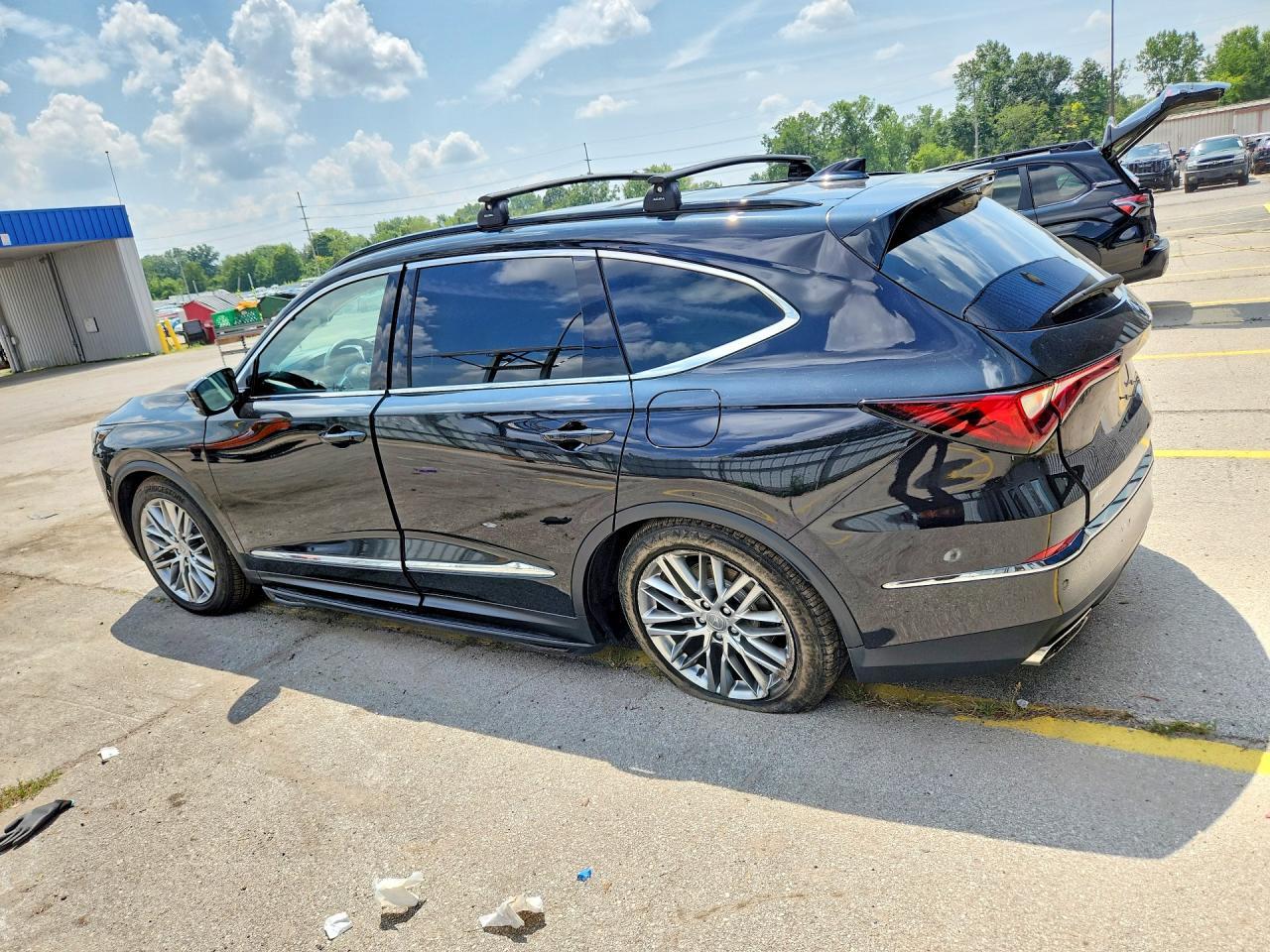 2023 Acura Mdx Advance - Image 2