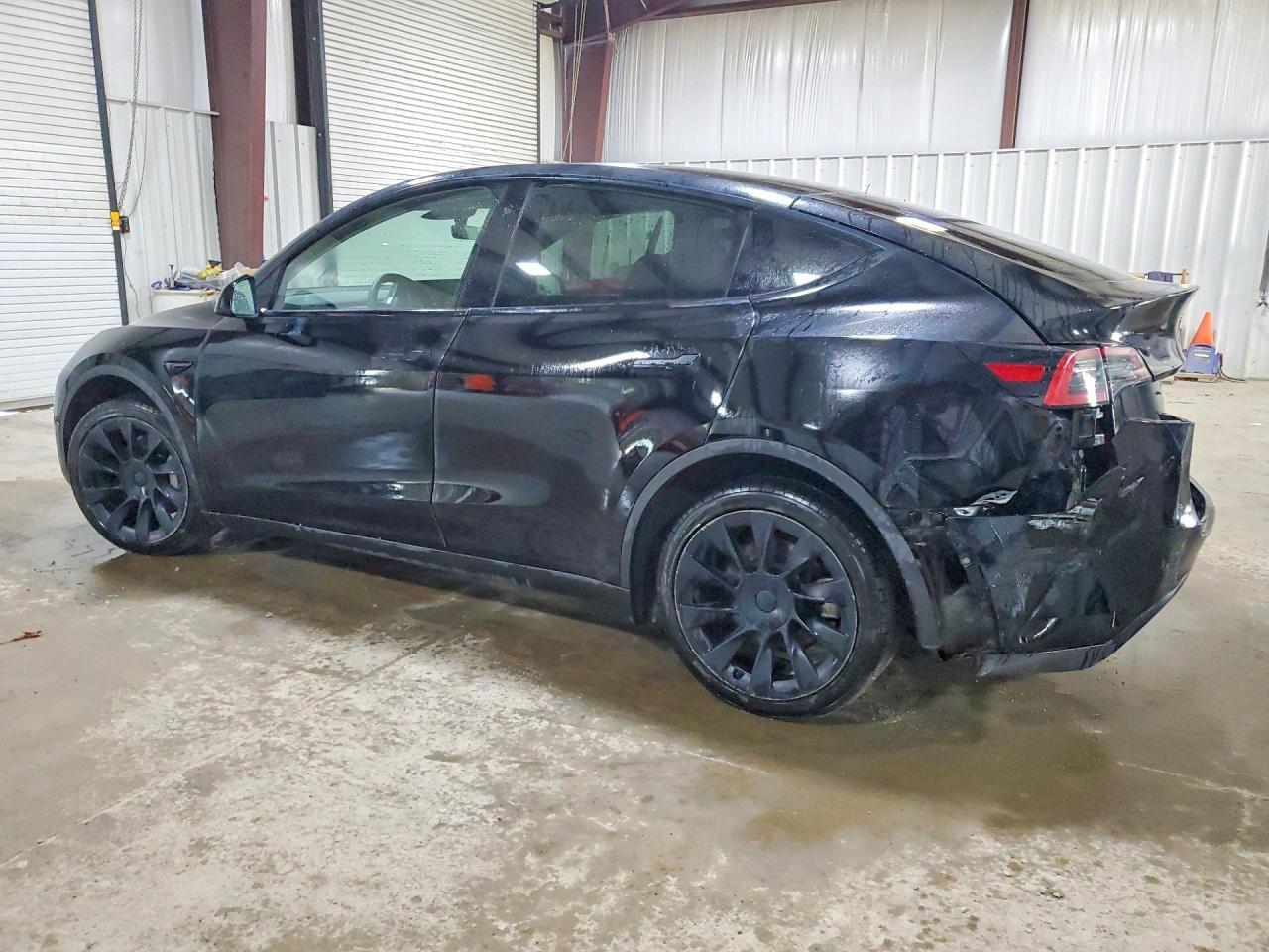 2022 Tesla Model Y - Фото 2