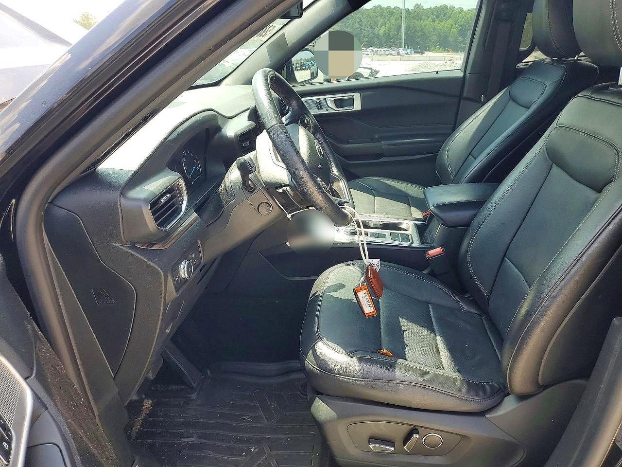 2020 Ford Explorer Limited - Image 7