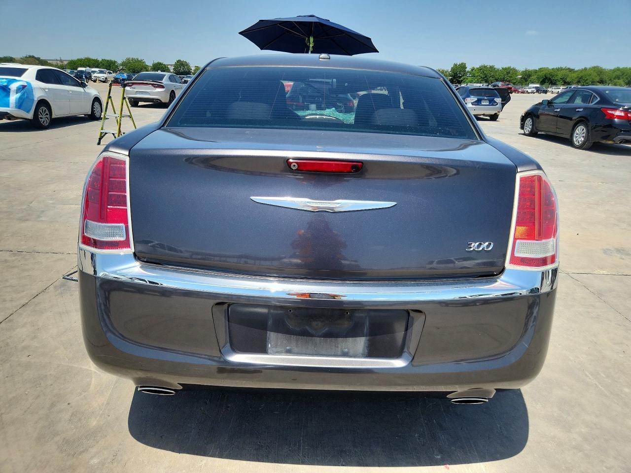2014 Chrysler 300 - Фото 6