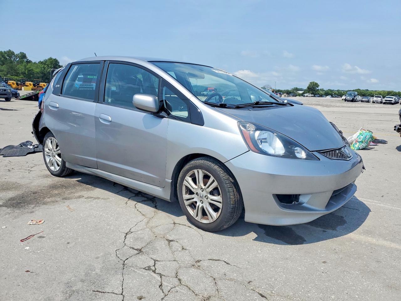 2010 Honda Fit Sport - Image 4