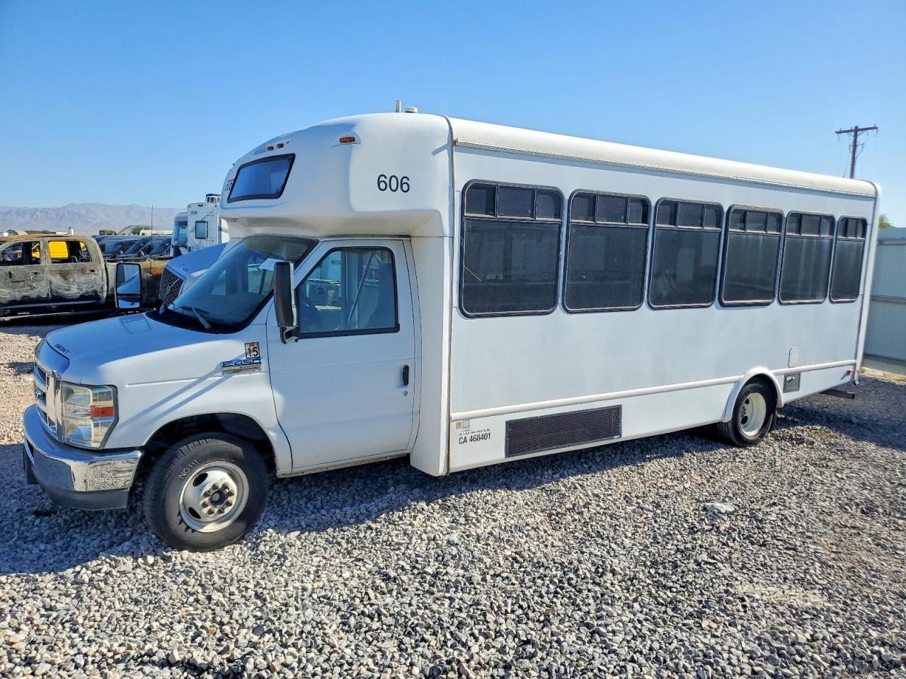 2016 Ford E-450 Shuttle Bus - Image 2