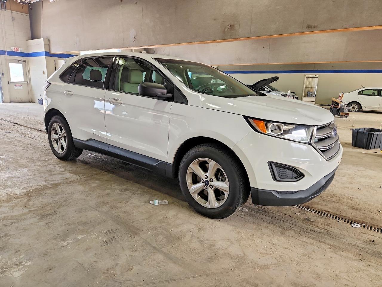 2017 Ford Edge Se - Image 4