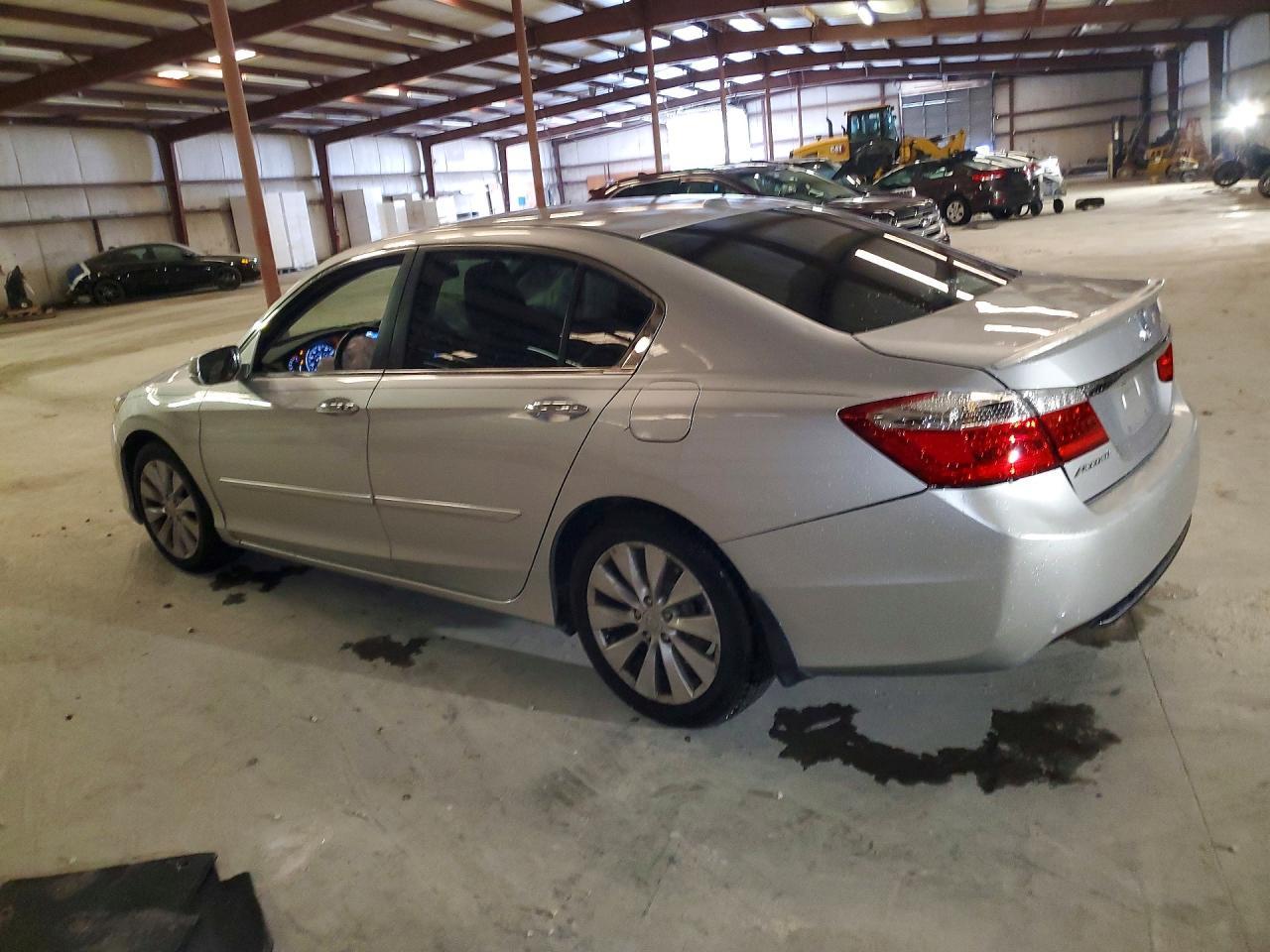 2013 Honda Accord Exl - Image 2