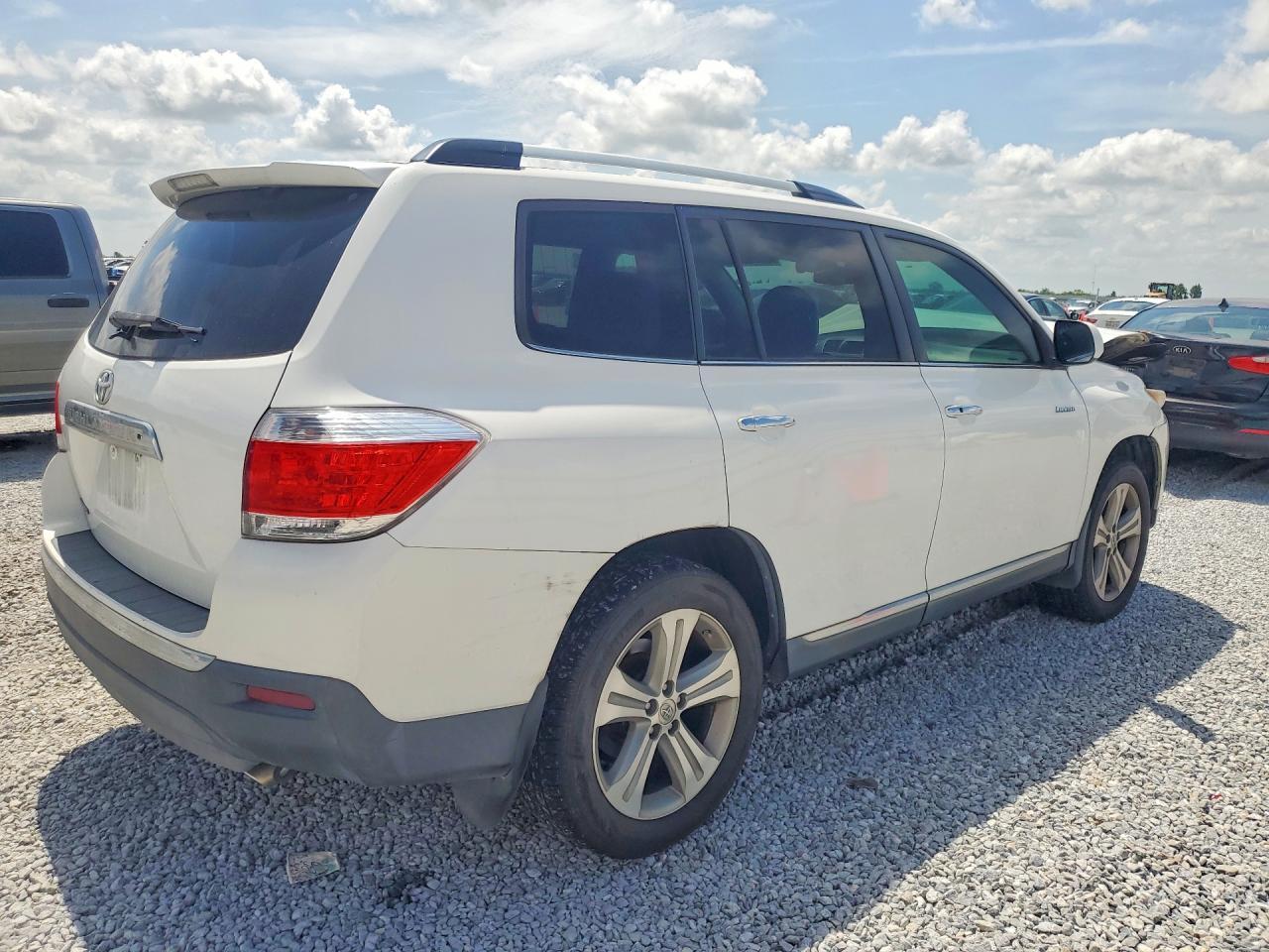 2013 Toyota Highlander Limited - Фото 3