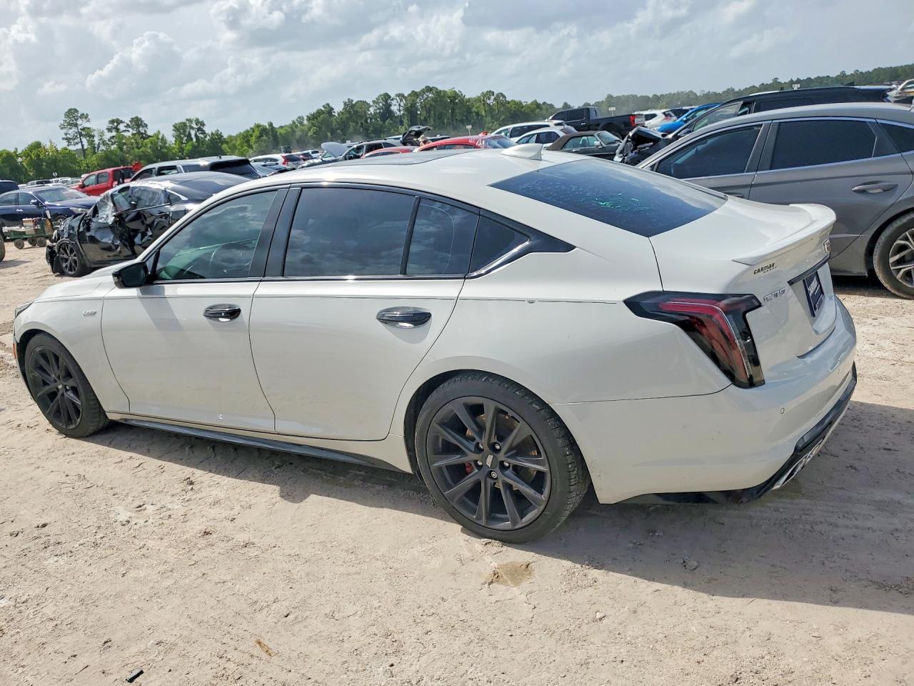 2022 Cadillac Ct5-V - Image 2