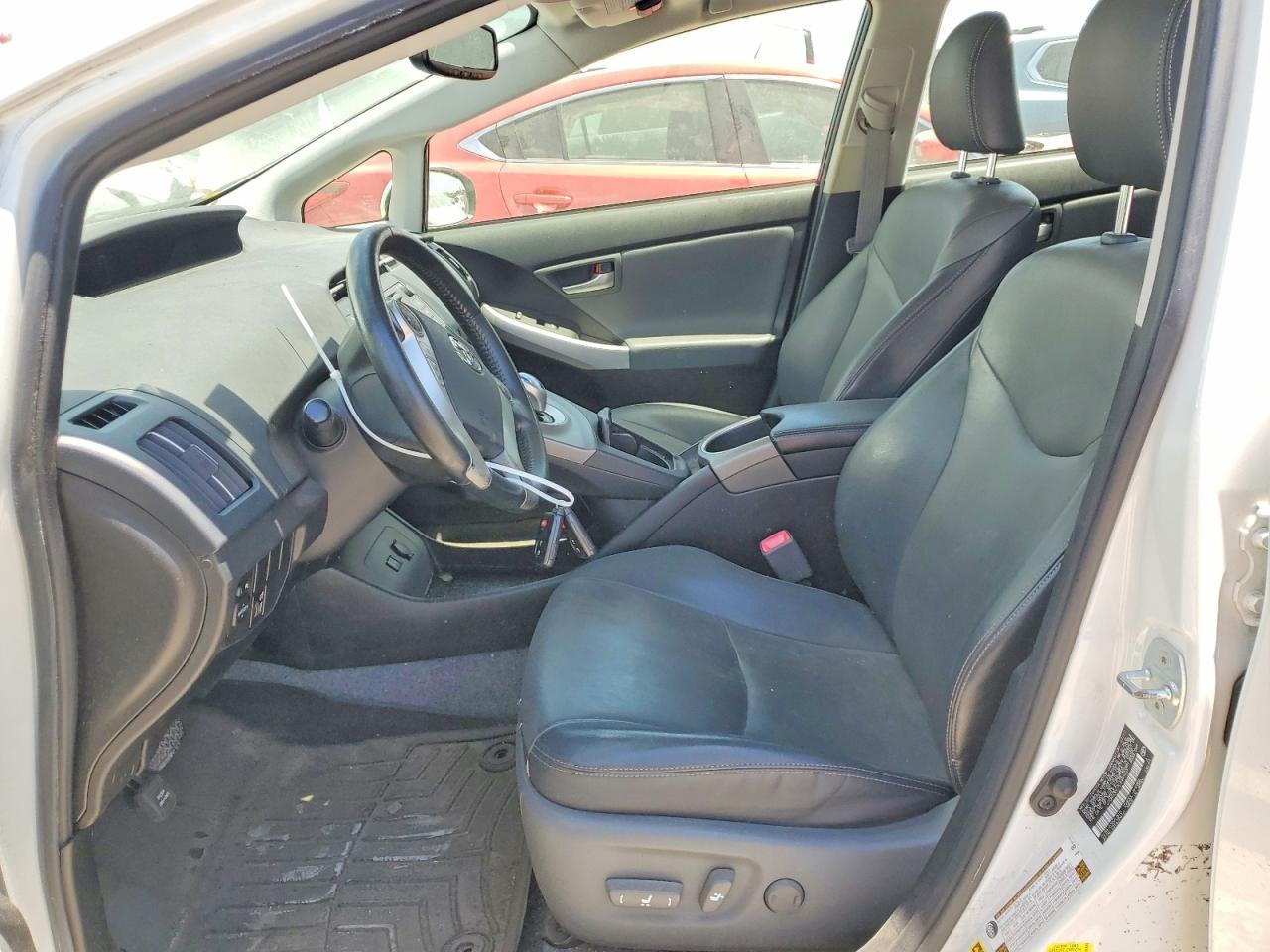 2012 Toyota Prius Four - Фото 7