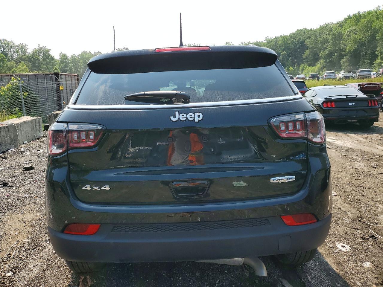 2025 Jeep Compass Latitude - Фото 6
