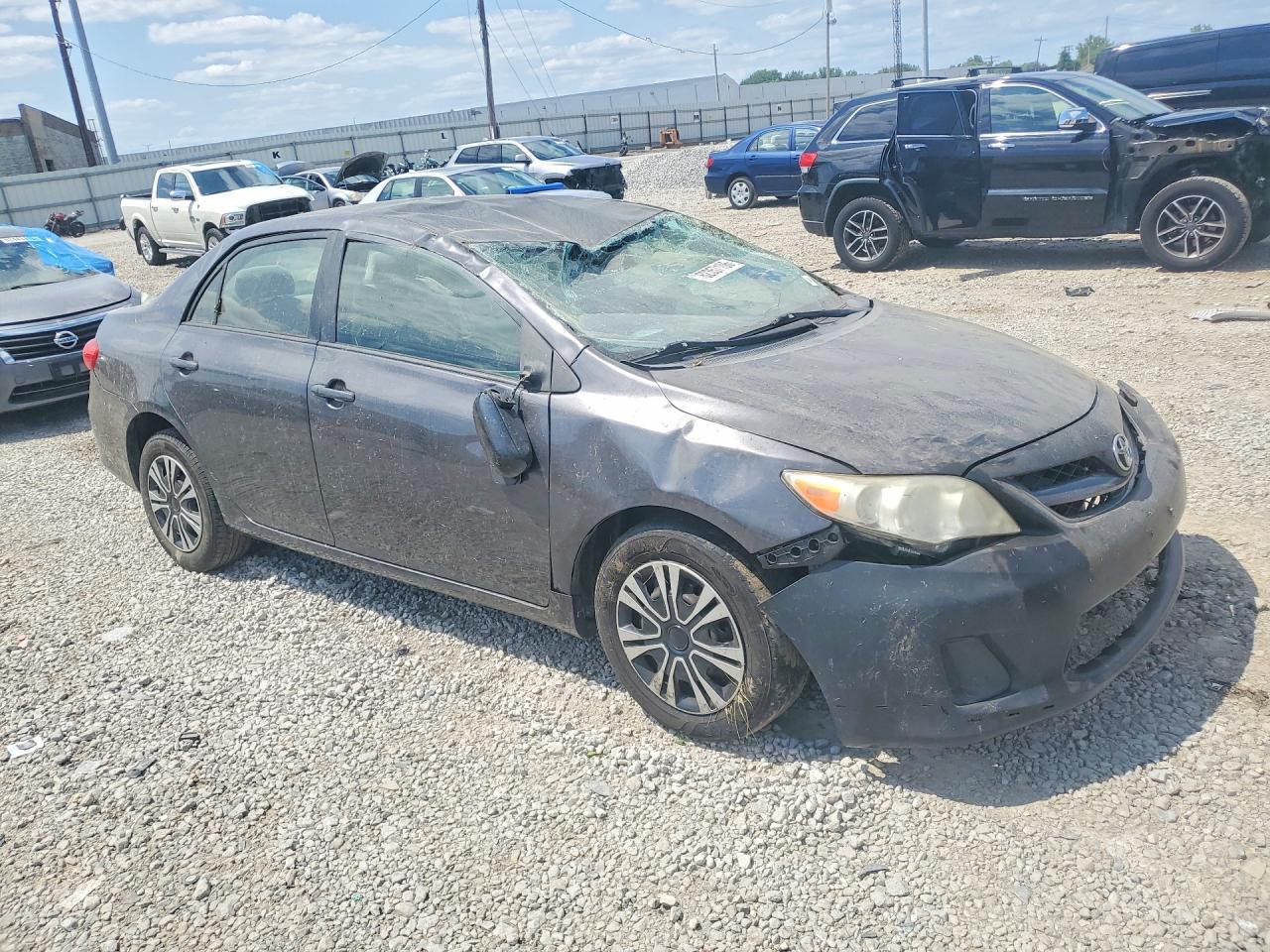 2011 Toyota Corolla Le - Фото 4
