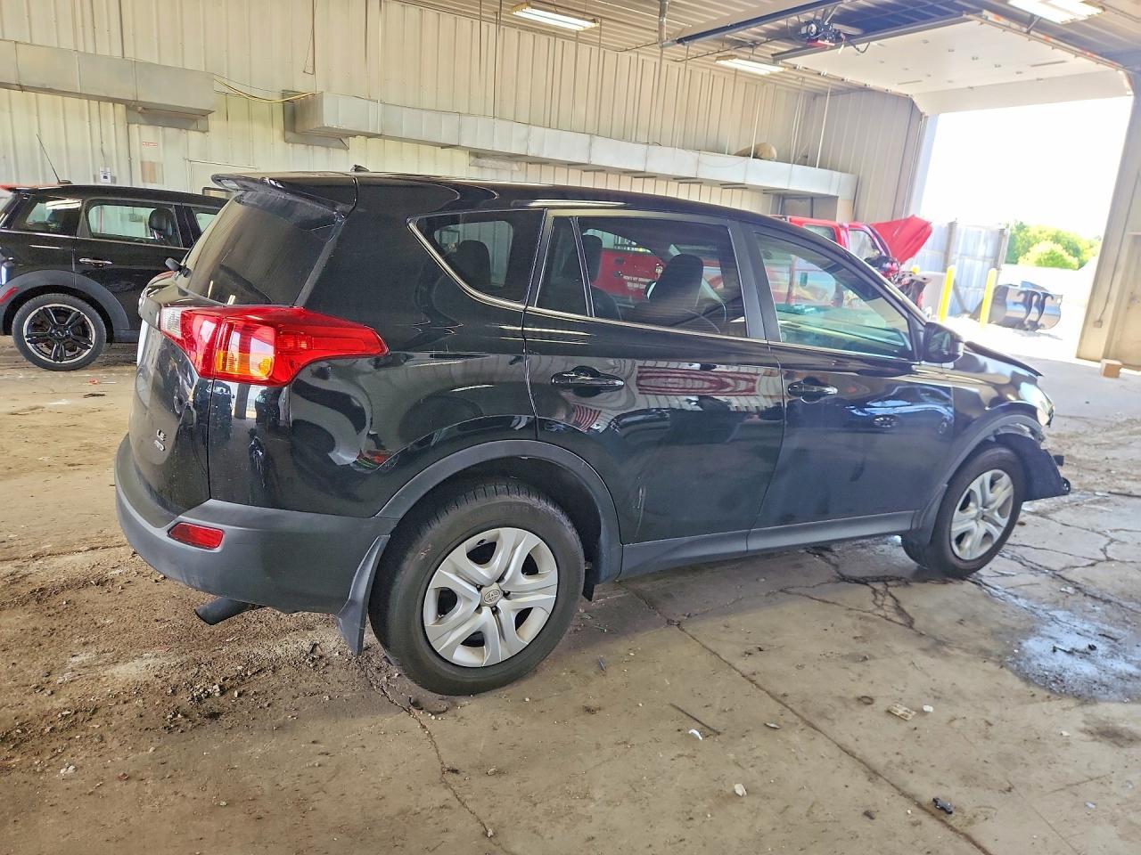 2015 Toyota Rav4 Le - Image 3