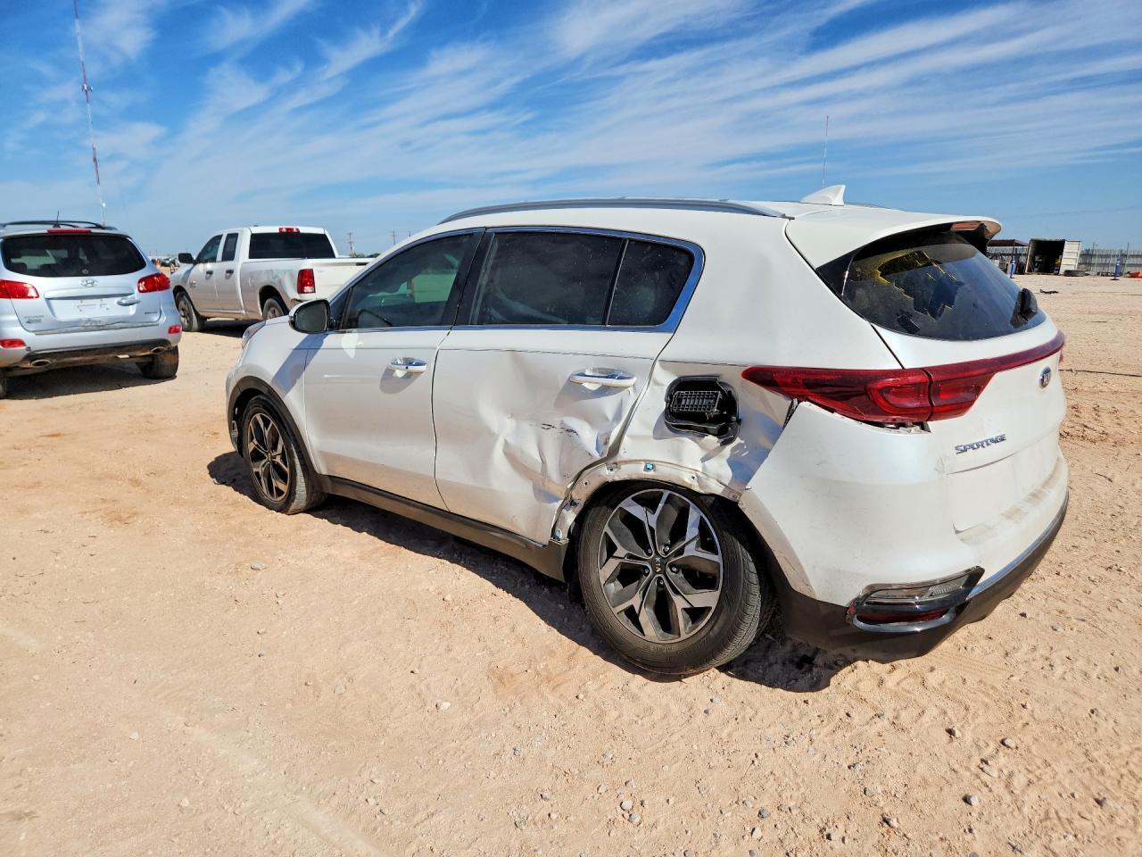 2020 Kia Sportage Ex - Image 2