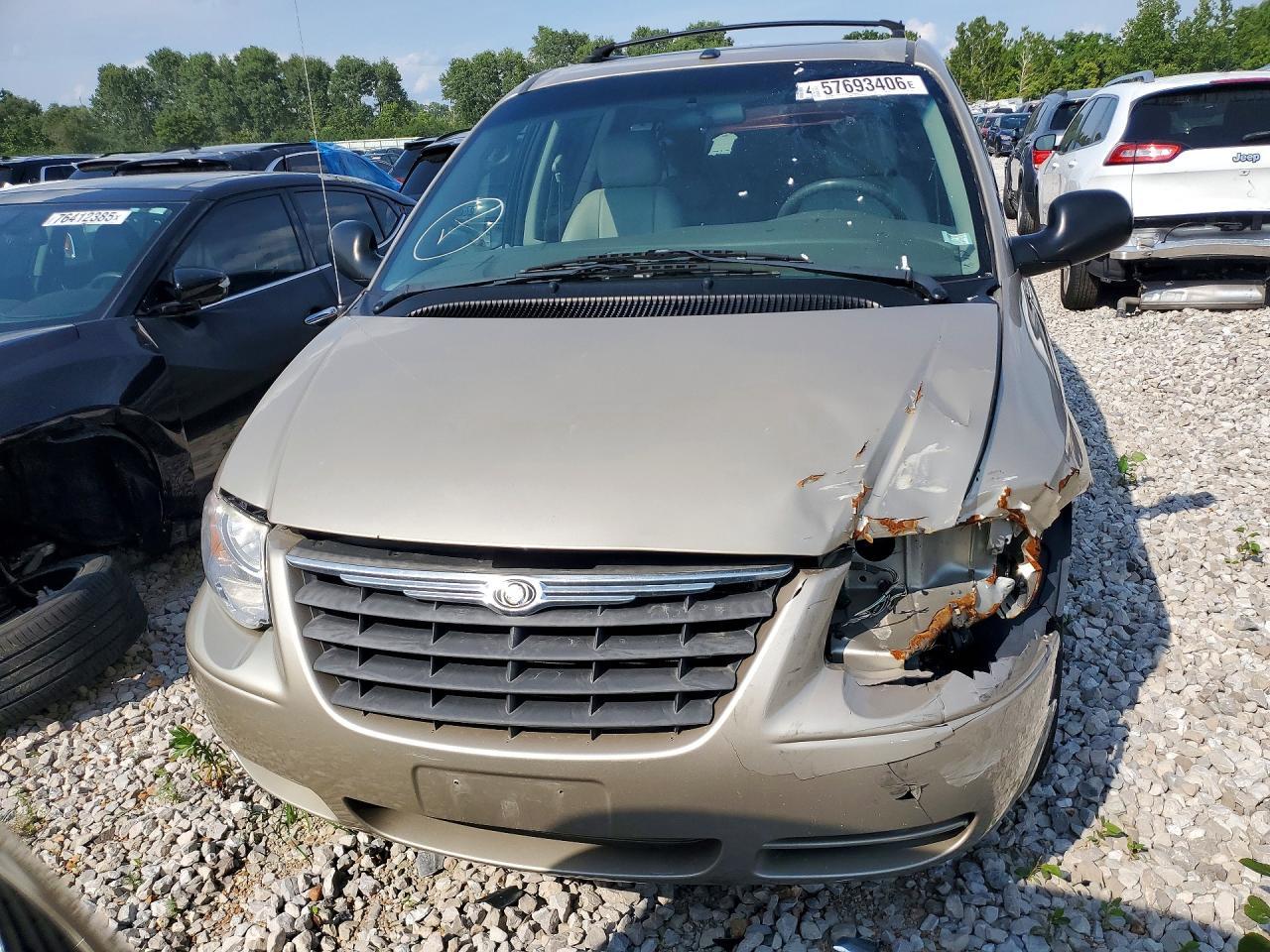 2006 Chrysler Town & Country Touring - Фото 5