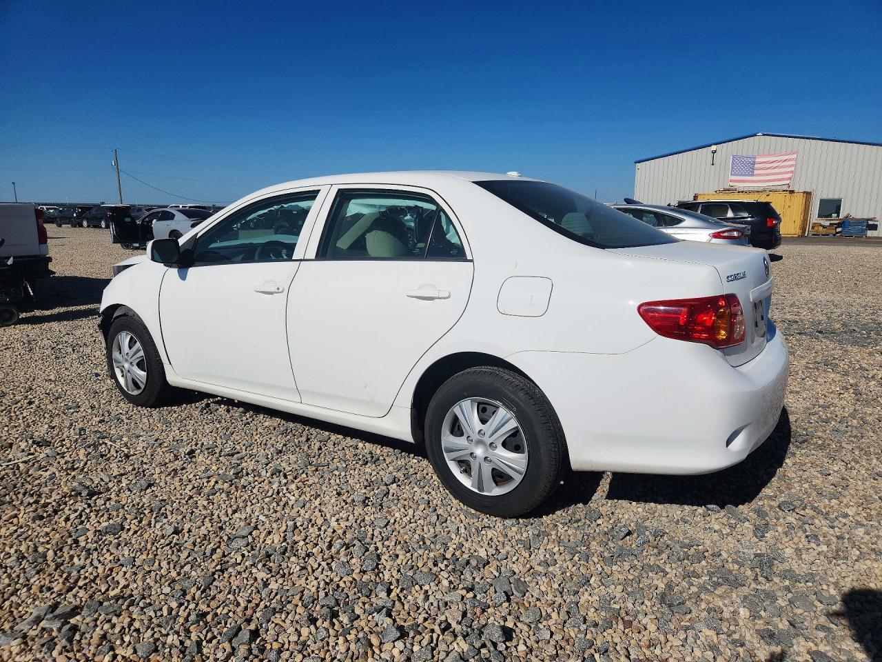 2010 Toyota Corolla Le - Фото 2