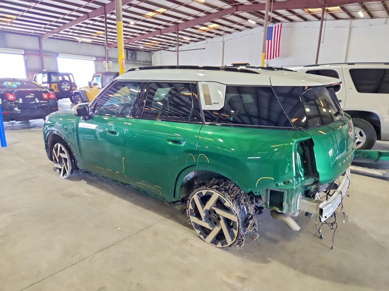 2025 Mini Countryman S All4 - Фото 2