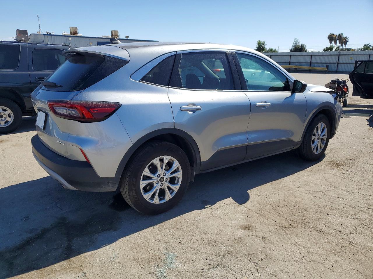 2024 Ford Escape Active - Image 3