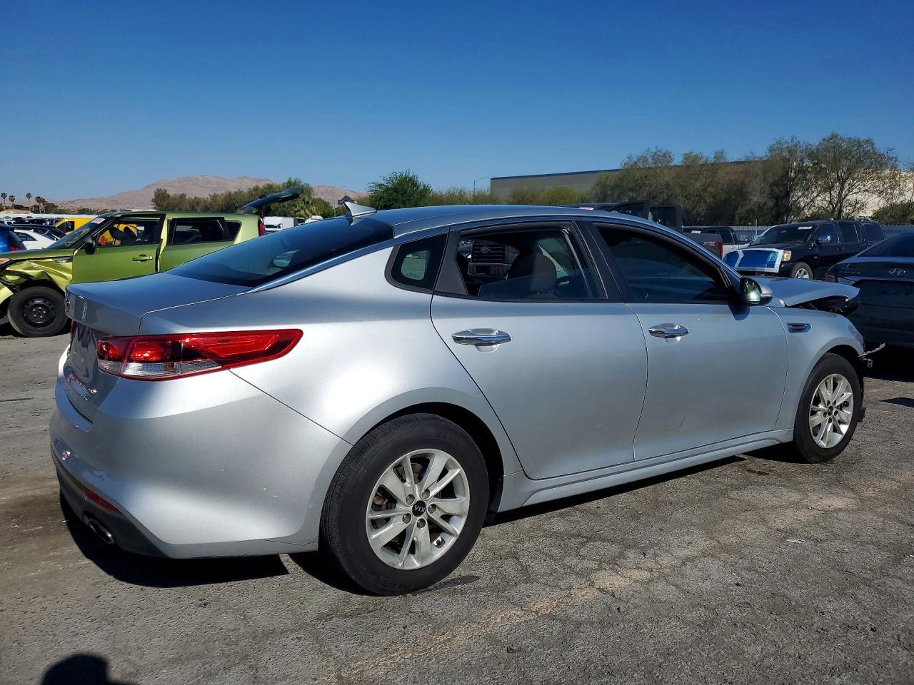 2018 Kia Optima Lx - Фото 3