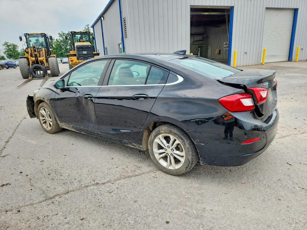 2019 Chevrolet Cruze Lt - Фото 2