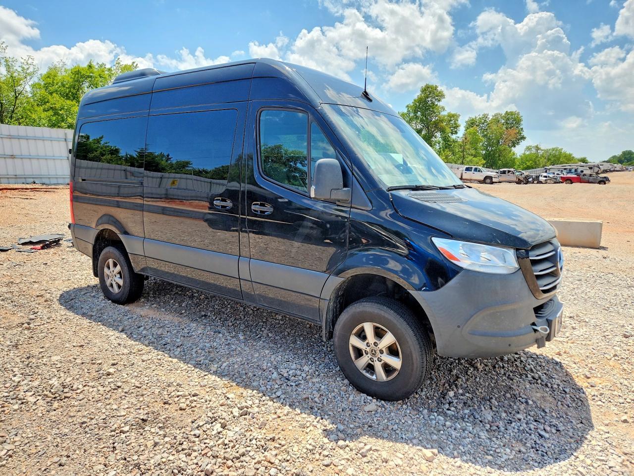 2022 Mercedes-Benz Sprinter 2500 - Фото 4