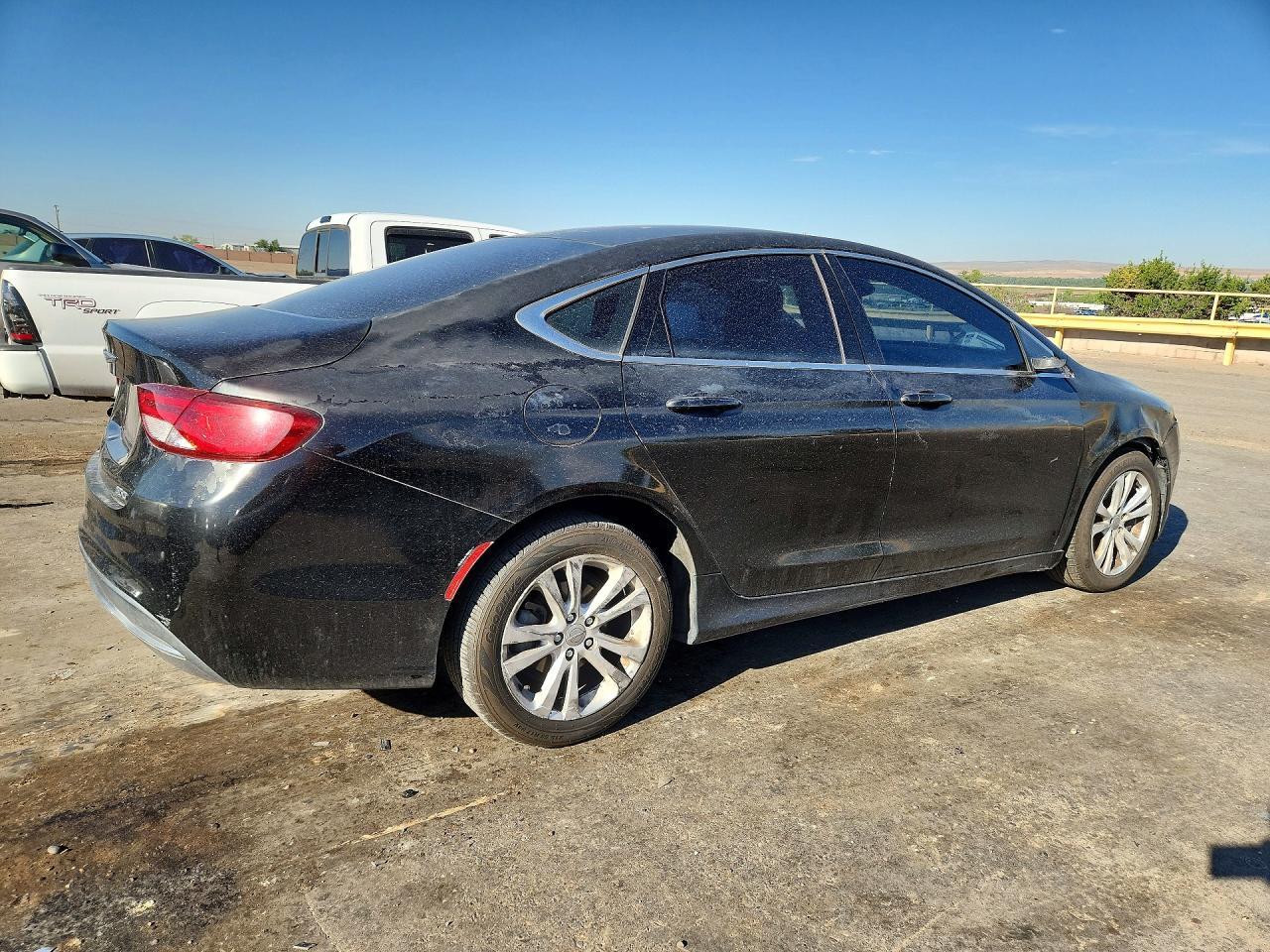 2016 Chrysler 200 Limited - Фото 3