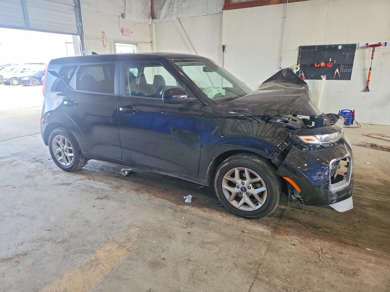 2022 Kia Soul Lx - Image 4