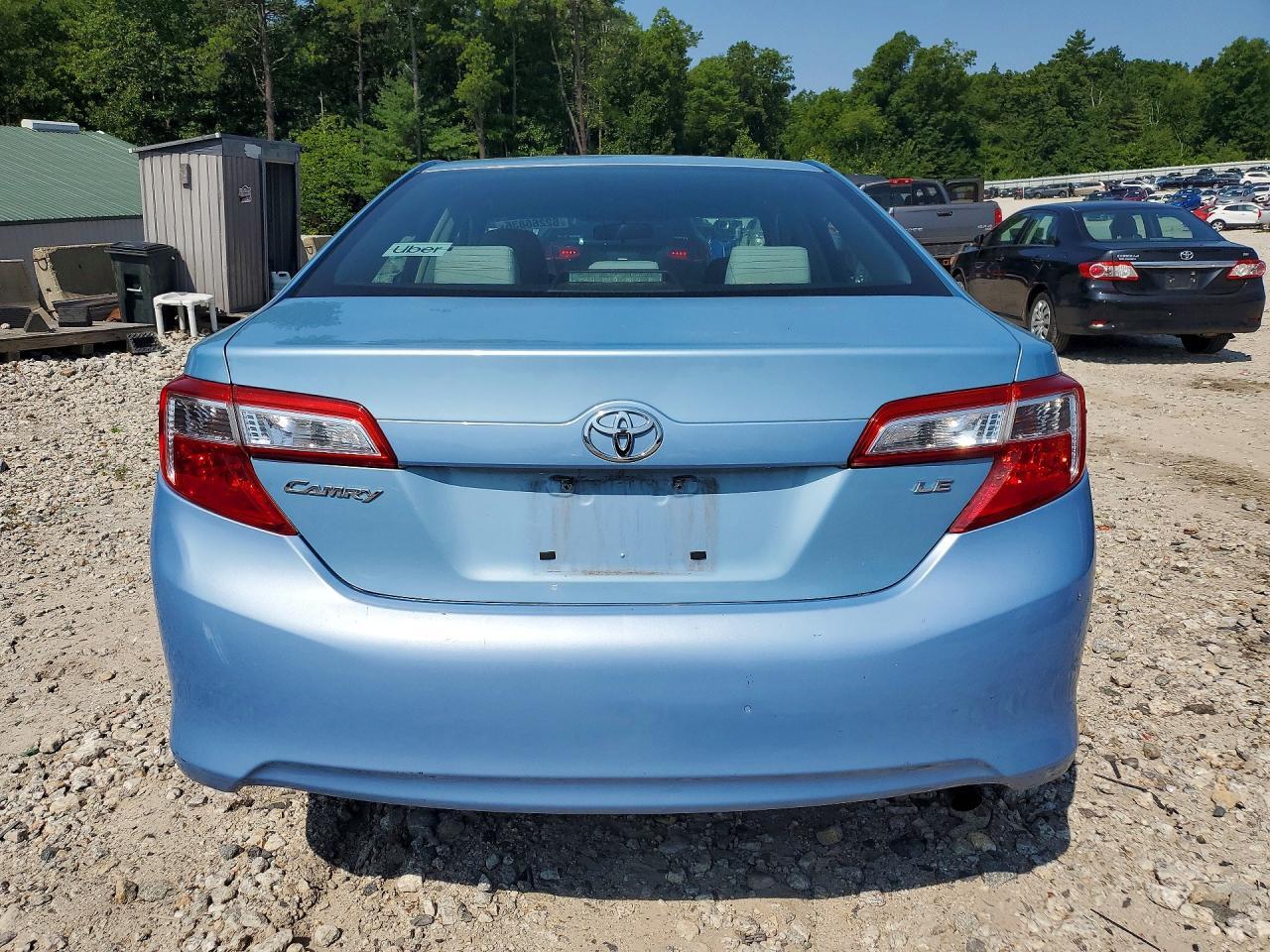 2013 Toyota Camry Le - Фото 6