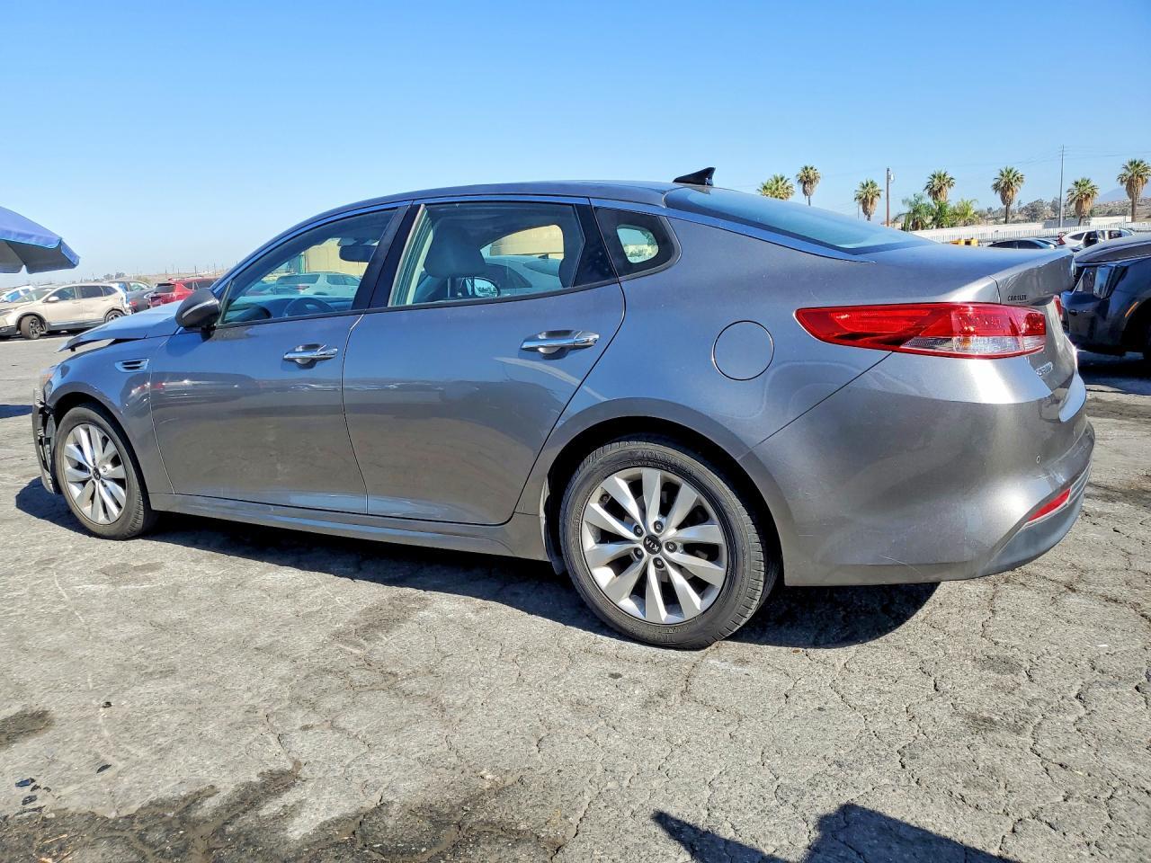 2016 Kia Optima Ex - Фото 2