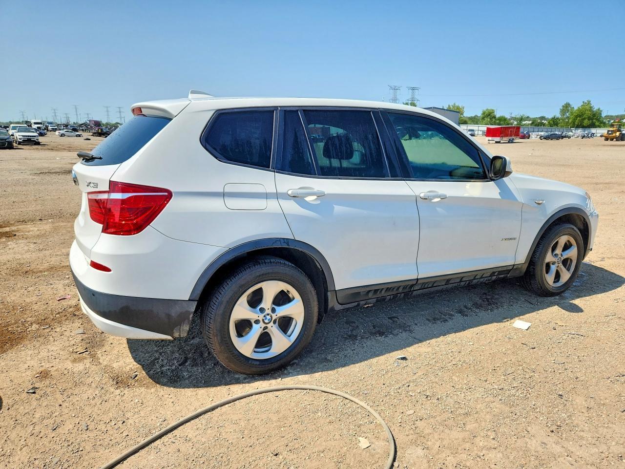 2011 BMW X3 xDrive28I - Фото 3