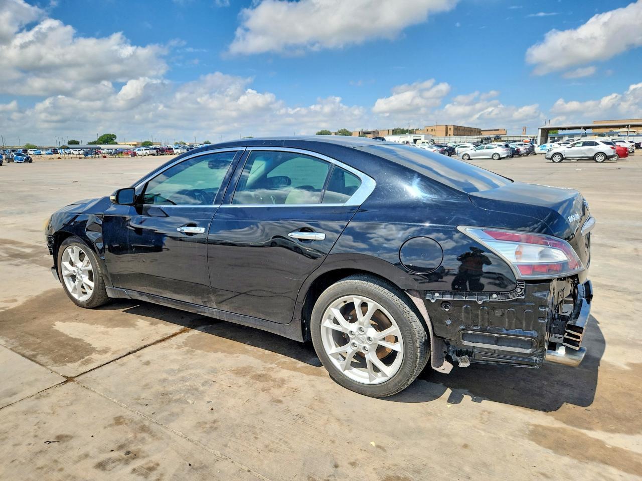 2012 Nissan Maxima 3.5 S - Image 2