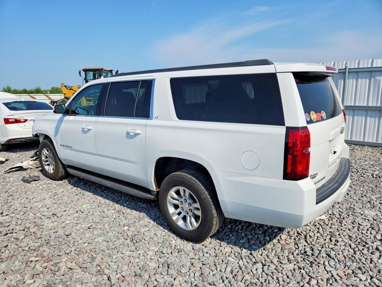 2017 Chevrolet Suburban K1500 Lt - Фото 2