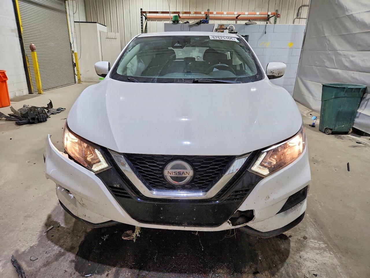 2020 Nissan Rogue Sport S - Фото 5