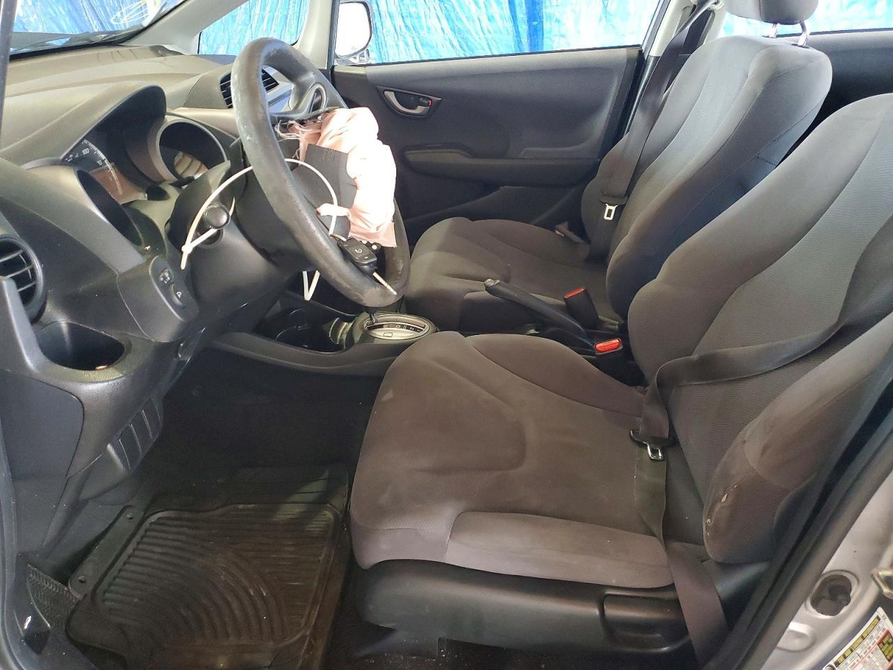 2010 Honda Fit - Image 7