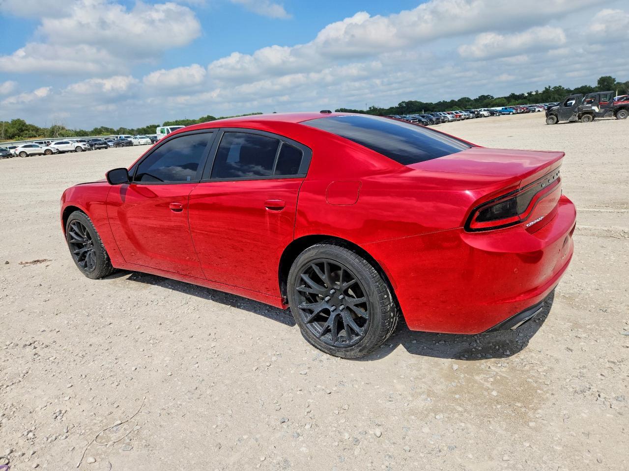 2015 Dodge Charger Se - Image 2